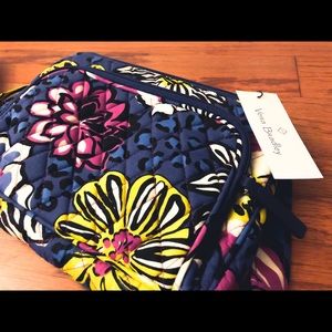 Vera Bradley Little Hipster in African Violet